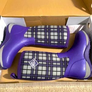 Girls Muck Boots NIB